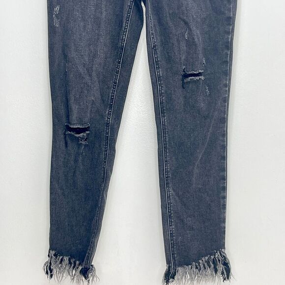 Free People Great Heights Fray Hem Distressed Black Jeans Size 28 Excellent - Picture 4 of 7